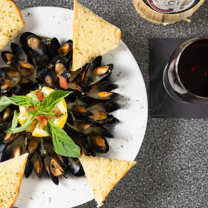 Mussels Provencal with Garlic Bread photo